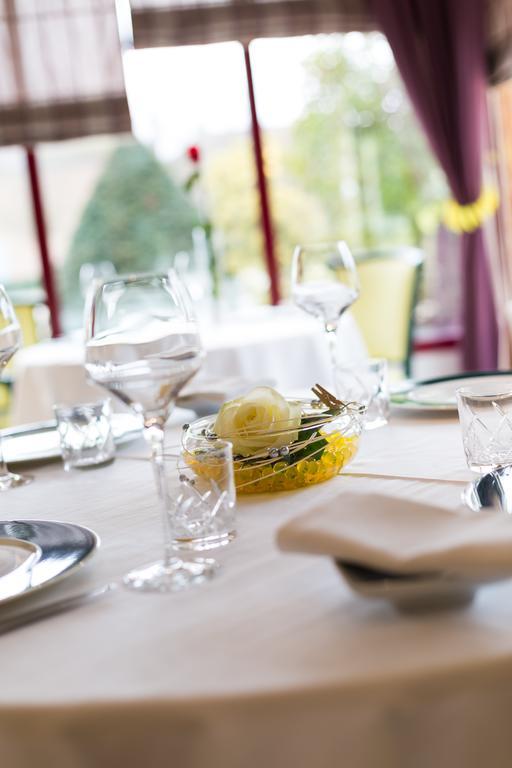 Auberge Du Lac, Sure Hotel Collection By Best Western Мениль-Сен-Пер Экстерьер фото