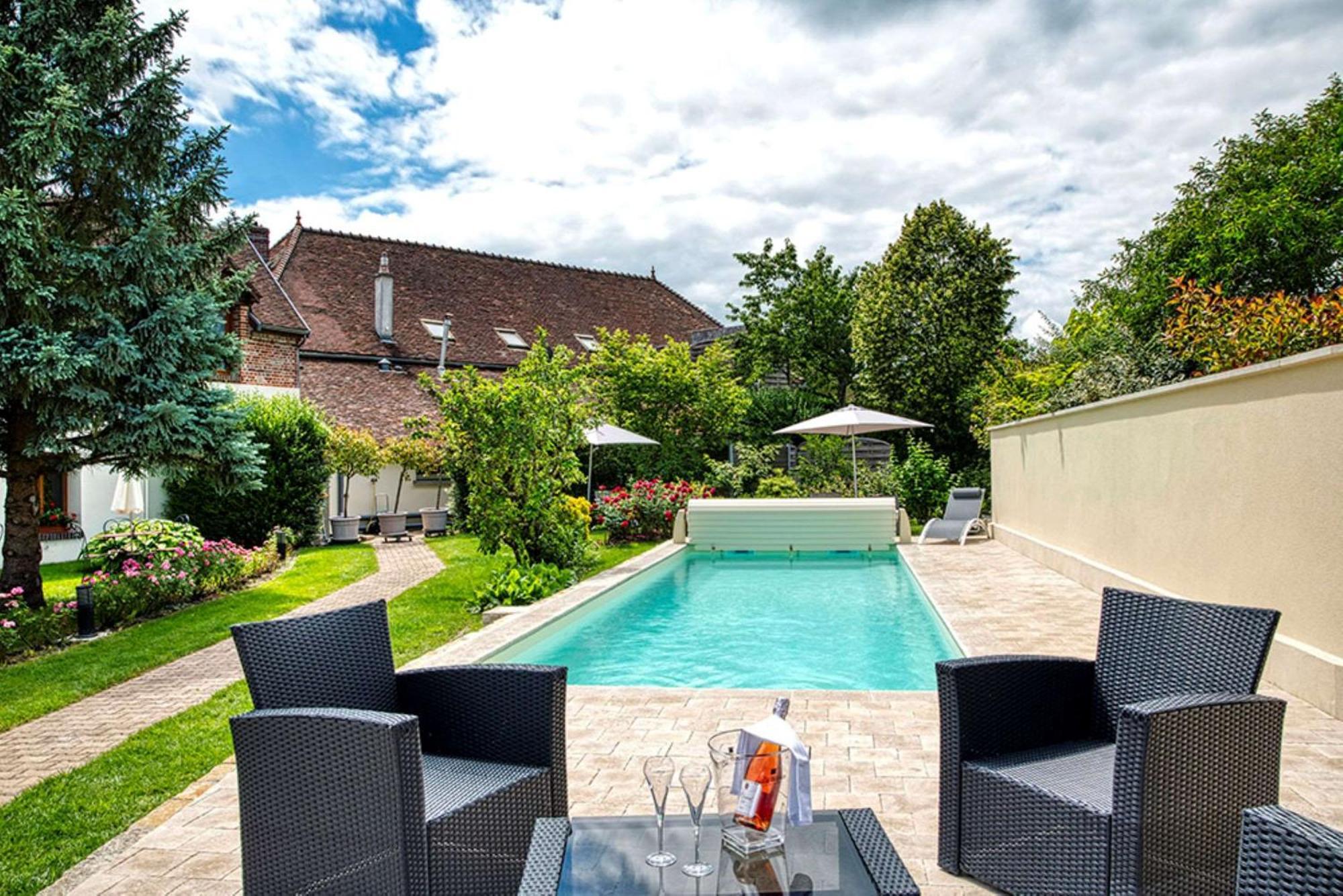 Auberge Du Lac, Sure Hotel Collection By Best Western Мениль-Сен-Пер Экстерьер фото